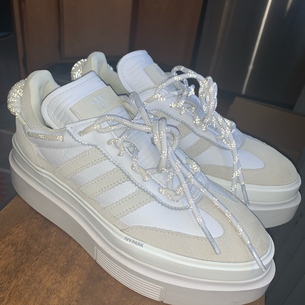 Adidas Women's white and cream 72 x Ivy Park 'Icy Park' GX2769 Platform size 6